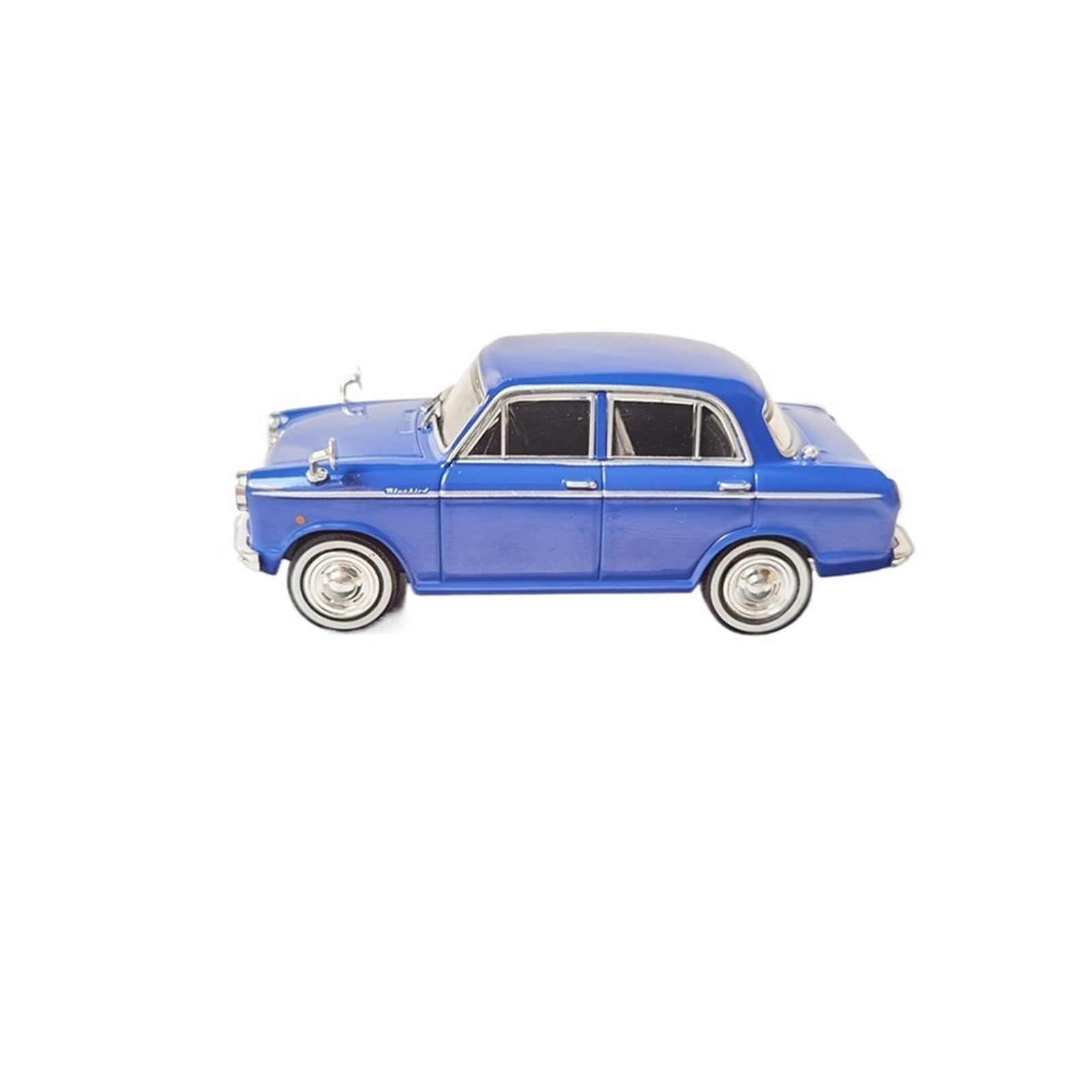 Amazon | ミニカーモデル 1:43スケール 日産 ダットサン ブルーバード